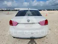 2013 Volkswagen Passat фото