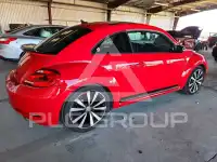 2013 Volkswagen BEETLE photo