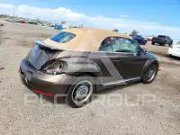 2013 Volkswagen BEETLE photo