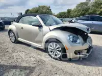 2013 Volkswagen BEETLE фото