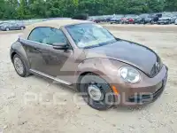 2013 Volkswagen BEETLE фото