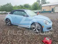2013 Volkswagen BEETLE фото