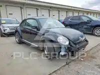 2013 Volkswagen BEETLE фото