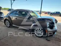 2013 Volkswagen BEETLE фото