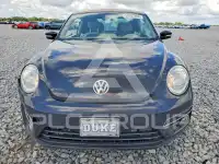 2013 Volkswagen BEETLE photo