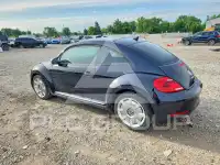 2013 Volkswagen BEETLE фото