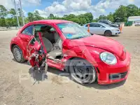 2013 Volkswagen BEETLE фото