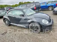 2013 Volkswagen BEETLE фото
