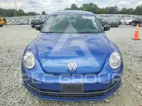 2013 Volkswagen BEETLE photo