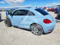 2013 Volkswagen BEETLE photo