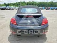 2013 Volkswagen BEETLE photo