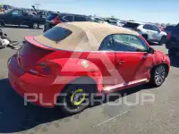 2013 Volkswagen BEETLE photo