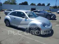 2013 Volkswagen BEETLE фото