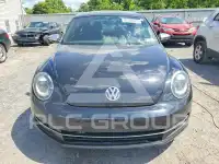 2013 Volkswagen BEETLE фото