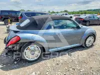 2013 Volkswagen BEETLE photo