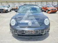 2013 Volkswagen BEETLE photo