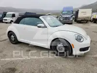 2013 Volkswagen BEETLE фото