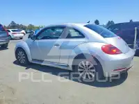 2013 Volkswagen BEETLE фото