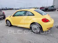 2013 Volkswagen BEETLE фото