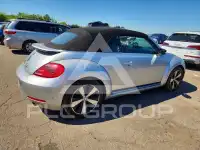 2013 Volkswagen BEETLE photo