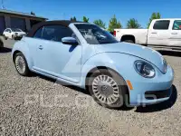 2013 Volkswagen BEETLE фото