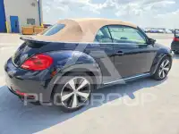 2013 Volkswagen BEETLE фото