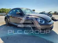 2013 Volkswagen BEETLE photo