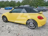 2013 Volkswagen BEETLE photo