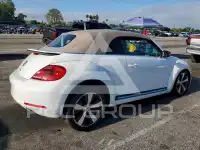 2013 Volkswagen BEETLE фото