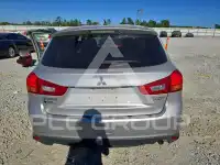 2014 Mitsubishi OUTLANDER photo