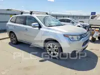 2014 Mitsubishi OUTLANDER photo