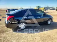 2014 Nissan VERSA photo