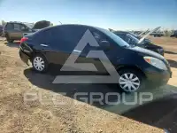 2014 Nissan VERSA photo