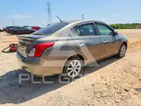 2014 Nissan VERSA photo