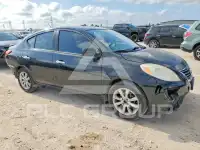 2014 Nissan VERSA photo