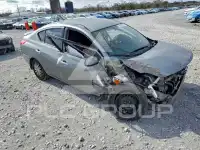 2014 Nissan VERSA photo