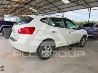 2014 Nissan ROGUE photo