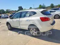 2014 Nissan ROGUE photo