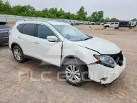 2014 Nissan ROGUE photo