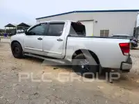 2014 Nissan TITAN фото