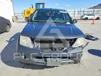 2014 Nissan FRONTIER photo