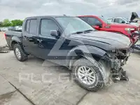2014 Nissan FRONTIER photo