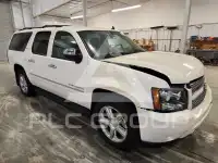 2014 Chevrolet Suburan photo