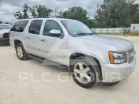 2014 Chevrolet Suburan photo