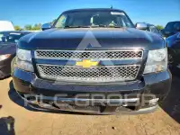 2014 Chevrolet Suburan photo
