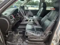 2014 Chevrolet Suburan photo