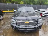 2014 Chevrolet Suburan фото