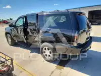 2014 Chevrolet Suburan фото
