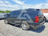 2014 Chevrolet Suburan photo