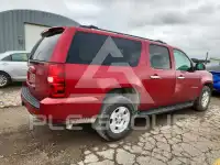 2014 Chevrolet Suburan photo